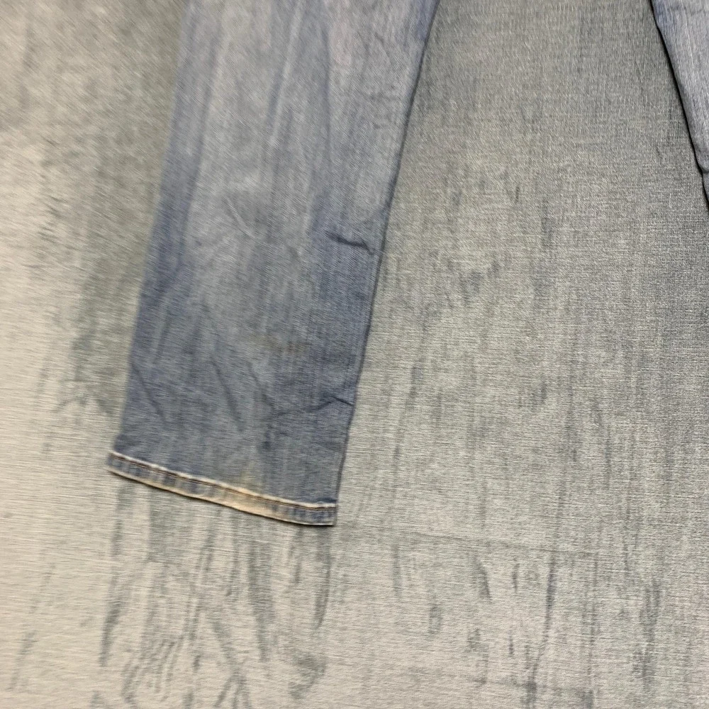 Levi's 541 Jeans Mens 38x30 Blue Denim Medium Wash Athletic Tapered Fit Outdoor